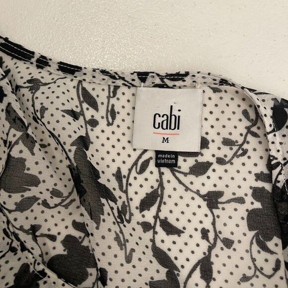 Cabi Blouse Women's Medium Round Neck Sleeveless Tank Top Lace Lightweight - Picture 6 of 8